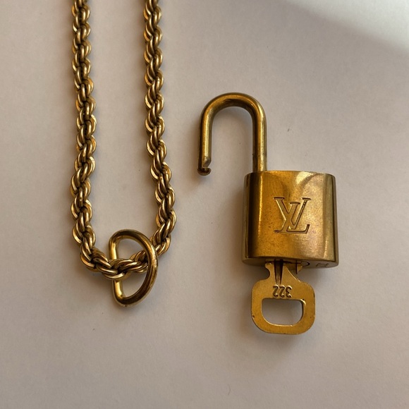 14K GF + LOUIS VUITTON lock & key necklaceš serial #322 - Picture 5 of 17